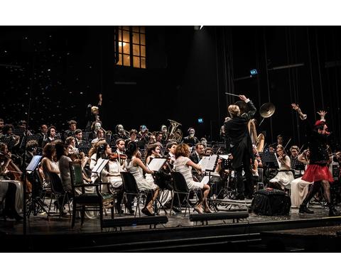 Orchestra Senzaspine in concerto 